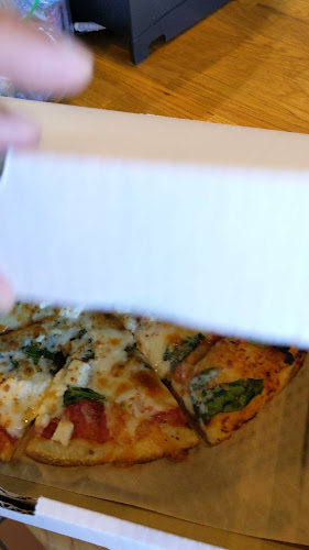 Opinii despre The Stone & Wheel Pizzeria în Edmonton - Hospitality and gastronomy