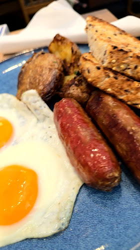 773 Hornby St, Vancouver, BC V6Z 1S4