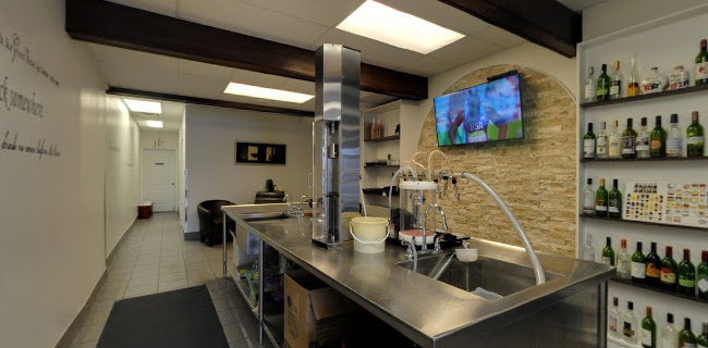 Comentarii opinii despre Vin Bon Upper James