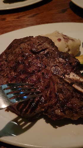 The Keg Steakhouse + Bar - Burnaby - Hospitality and gastronomy