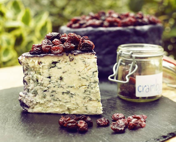 6886 King George Blvd, Surrey, BC V3W 4Z9