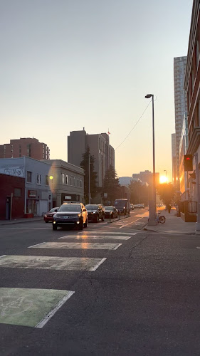 St. James Corner Restaurant & Irish Pub - Calgary