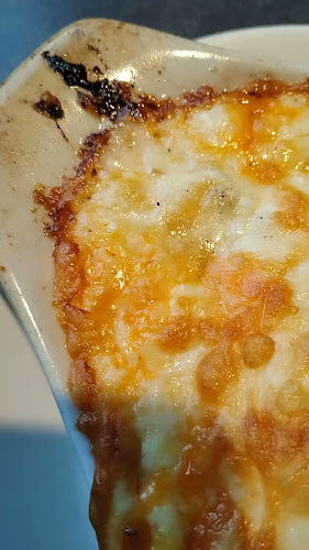 Opinii despre Trifon's Pizza & Spaghetti House în Regina - Hospitality and gastronomy