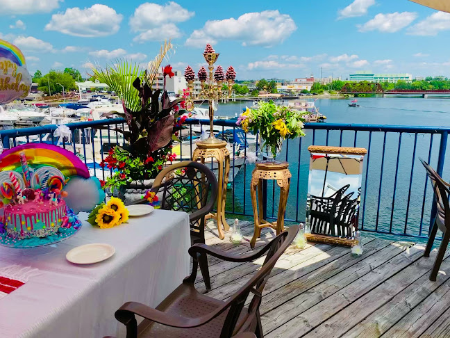 92 George St N, Peterborough, ON K9H 1A4