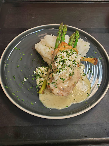 Opinii despre TaZa Grill + Bar în Mississauga - Hospitality and gastronomy