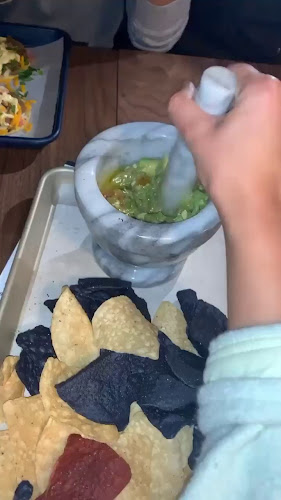 Opinii despre EL BESO în Edmonton - Hospitality and gastronomy