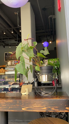 Opinii despre Serano Greek Pastry în Vancouver - Hospitality and gastronomy