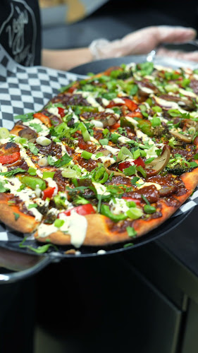 Veggie Planet Vaughan - Vegetarian Indian Pizza, Burger and Street food Restaurant