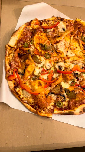 Opinii despre Freshslice Pizza în Toronto - Hospitality and gastronomy