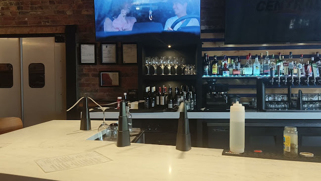 Opinii despre PORTSIDE Social Bar & Kitchen în St. Catharines - Hospitality and gastronomy