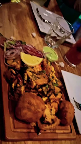 Comentarii opinii despre Desi Bar & Grill (Mississauga)- Indian food done right!