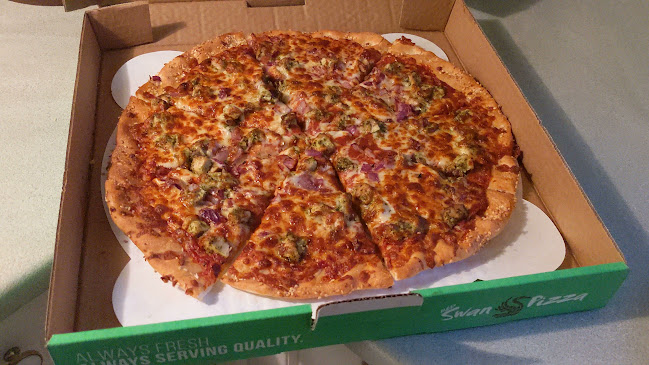 Opinii despre Red Swan Pizza - Kamloops North în Kamloops - Hospitality and gastronomy