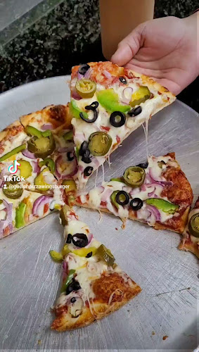 Guelph Pizza, Wings & Burgers - Guelph