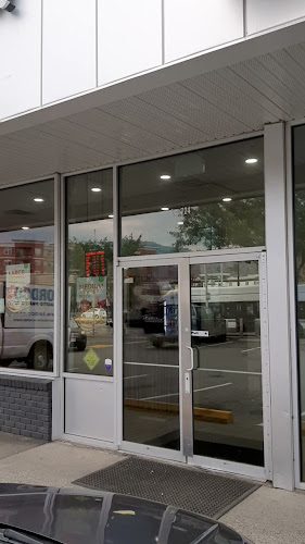 Red Swan Pizza - Kamloops North - Hospitality and gastronomy