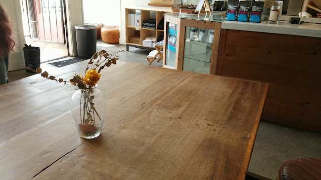 Comentarii opinii despre Moodswing Coffee + Bar (Formerly)Old Crow Coffee Co.