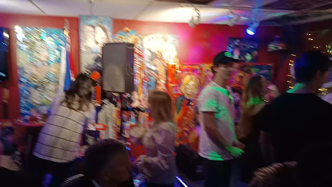 Opinii despre A Boutique Gallery Bar by Gracie Jane în St. Albert - Hospitality and gastronomy