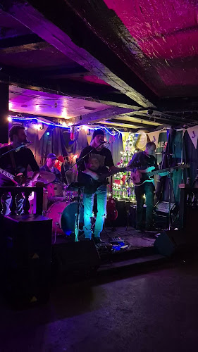 2335 Yonge St, Toronto, ON M4P 2C8