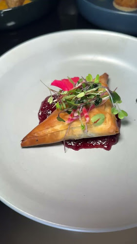 Opinii despre Mirch Masala Authentic Indian Restaurant în Brampton - Hospitality and gastronomy