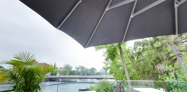 Taris on the Water - Hospitality and gastronomy