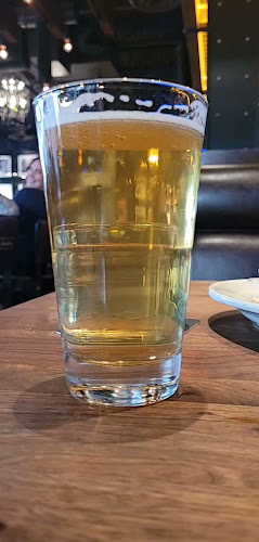 Opinii despre Browns Socialhouse Windermere în Edmonton - Hospitality and gastronomy