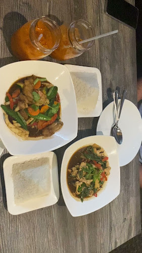 Opinii despre Spicy Thai Restaurant în St. Catharines - Hospitality and gastronomy