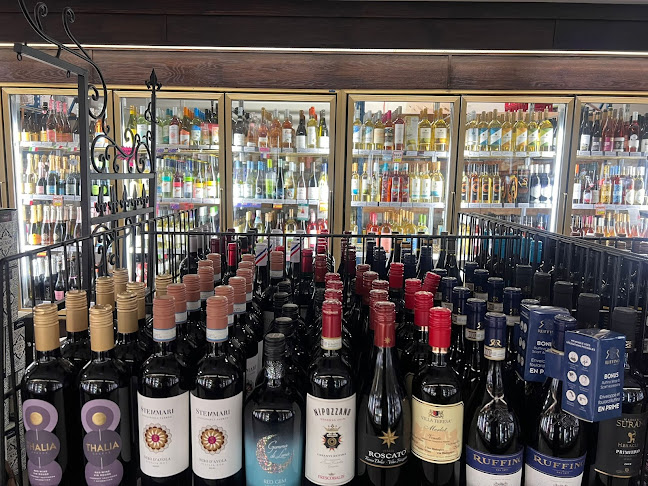 Comentarii opinii despre Shaughnessy Beer & Wine Store