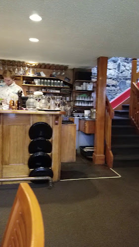 Opinii despre Chez Piggy Restaurant & Bar în Kingston - Hospitality and gastronomy