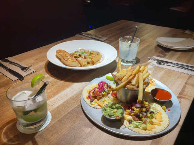 Opinii despre Moxies Regina Restaurant în Regina - Hospitality and gastronomy