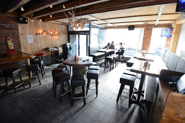 232 Queen St W, Toronto, ON M5V 1Z6