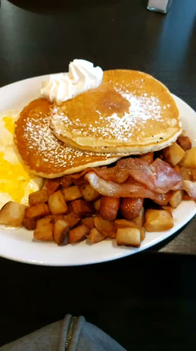 Opinii despre Charley Ronick's Pub & Restaurant în Whitby - Hospitality and gastronomy