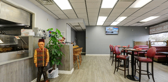 Ricardo's Taj Mahal - Barrie