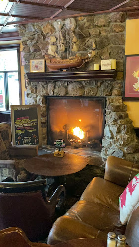 Opinii despre The Red Lion Bar & Grill în West Vancouver - Hospitality and gastronomy