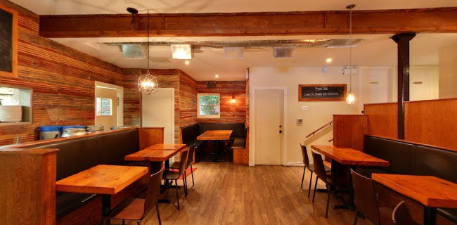 369 King St E, Kingston, ON K7K 2Y1