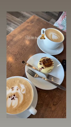 Opinii despre Halo Espresso Bar în Mississauga - Hospitality and gastronomy