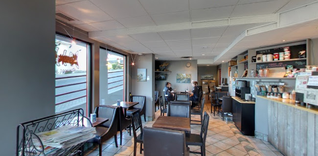 Komox Grind Espresso & Smoothie Bar - Comox