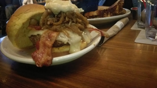 Opinii despre La Belle & La Boeuf - Burger Bar - Gatineau în Gatineau - Hospitality and gastronomy