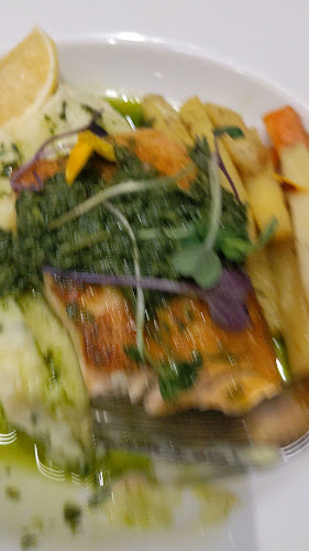 1530 Stone Church Rd E, Hamilton, ON L8W 3P9