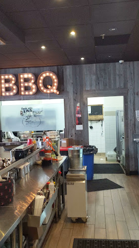 Hank Daddy's Barbecue - Hospitality and gastronomy