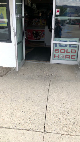 Opinii despre Knox Mountain Market în Kelowna - Hospitality and gastronomy