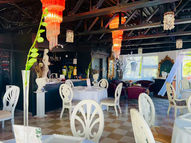 Light House Lounge & Grill - Hospitality and gastronomy