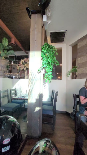 Yamas Taverna - Kelowna