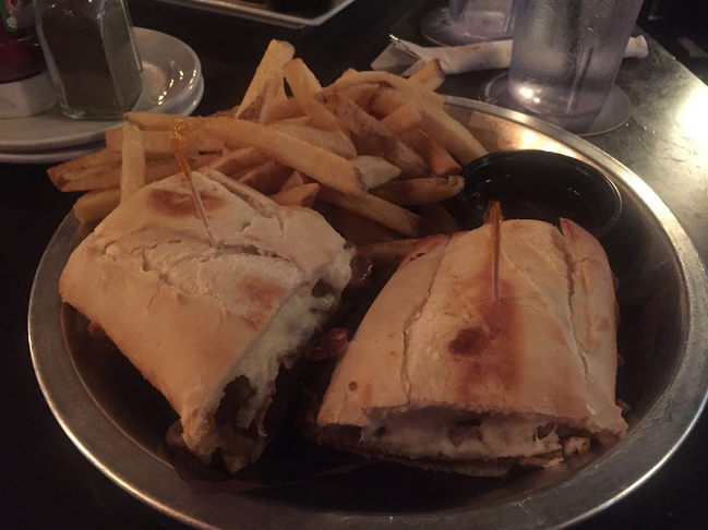 Ye Olde Squire - Hamilton Mountain (Upper James)