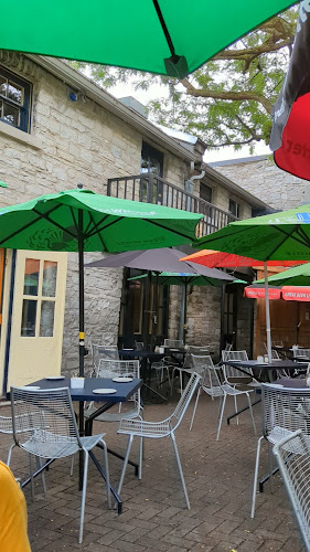 Chez Piggy Restaurant & Bar - Kingston