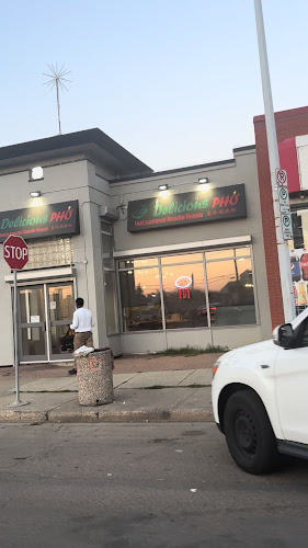 Delicious Pho Restaurant 10725 98 St NW (China Town) - Edmonton