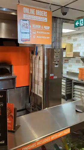 Comentarii opinii despre Blaze Pizza