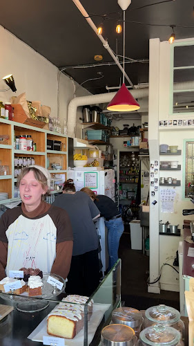 Opinii despre Kranky Cafe in Mount Pleasant în Vancouver - Hospitality and gastronomy