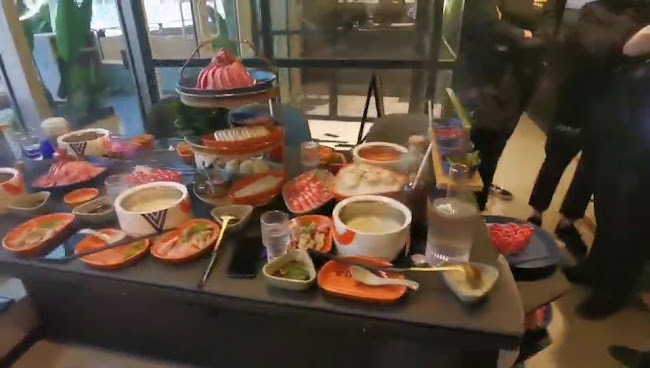 Opinii despre The Dolar Shop Hot Pot în Burnaby - Hospitality and gastronomy