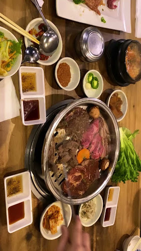 Opinii despre Insadong Korean BBQ Restaurant în Coquitlam - Hospitality and gastronomy