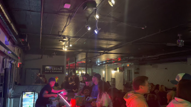 Opinii despre The Cecil Hotel & Bar în Medicine Hat - Hospitality and gastronomy
