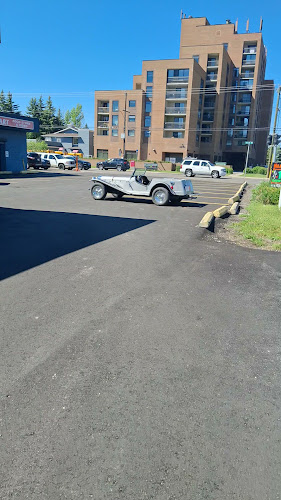 8603 47 Ave NW, Calgary, AB T3B 2A1